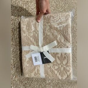 NWT Your Lifestyle Throw (Oversized) GW Damask Oatmeal Item: Y00110 | Size OS